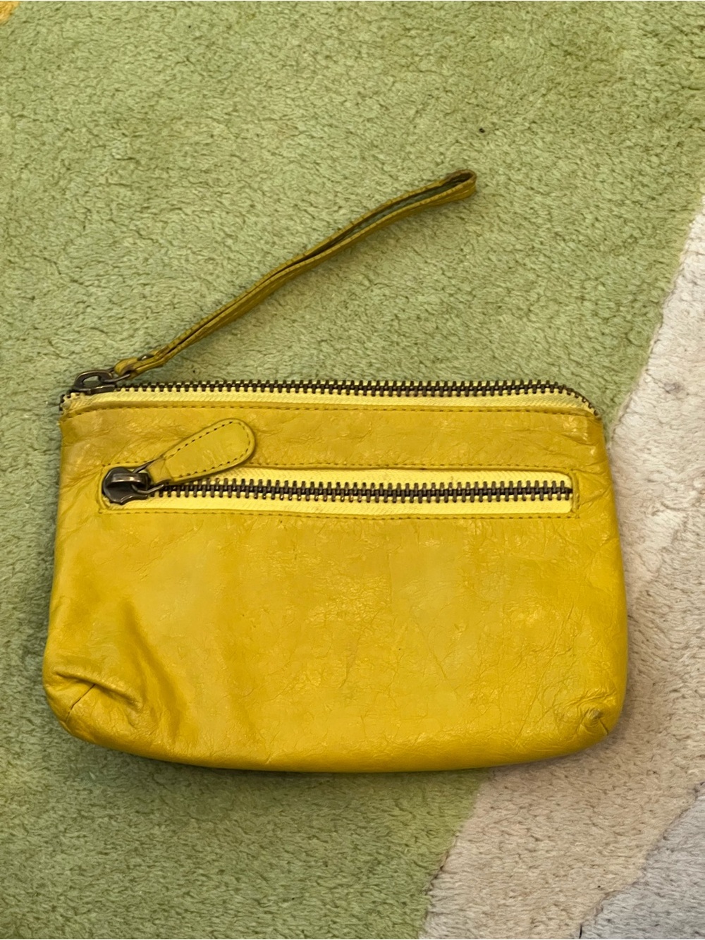 Latico NJ Chartreuse Yellow Neon Leather Wristlet Clutch Hand Purse Pouch ID EUC